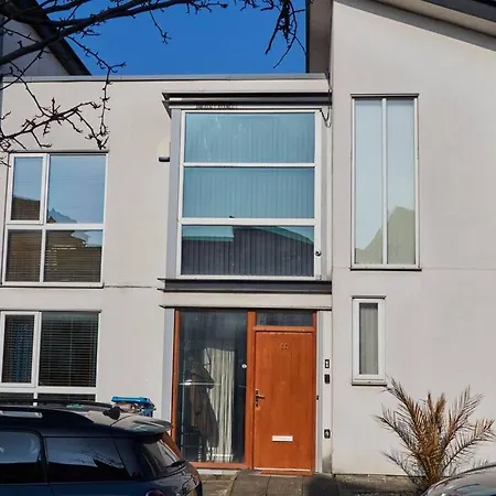 Stunning 3br Eco House Nr Etihad Wparking By Purestay 펜션