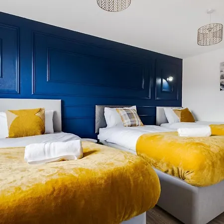 Spacious 5br - Coop Live & Etihad - Pool Table