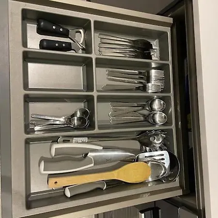 1 Bedroom Flat In * مانشستر