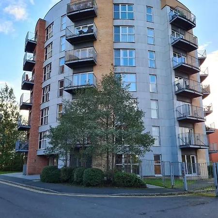 Apartamento Eaglet 2 Bedroom Luxury Near Etihad Staduim