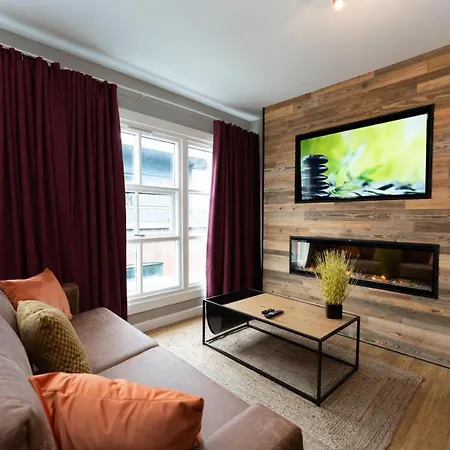 アパートホテル High Street Town House 4*