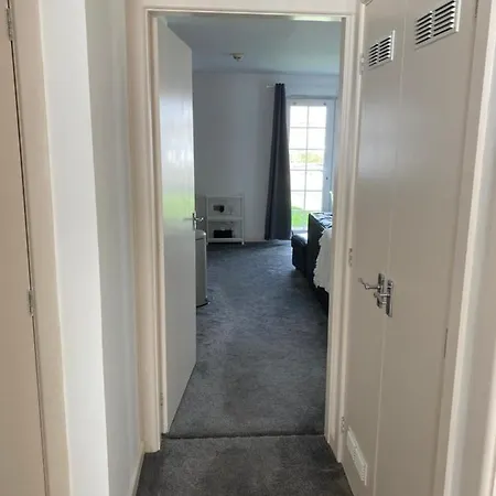 Marine Viewing 2 Bedrooms Flat Apartmán