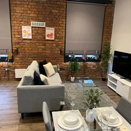 Central Mcr Apt Near Ao Arena & Trains דירה