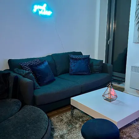 Salford Quays Apartment,