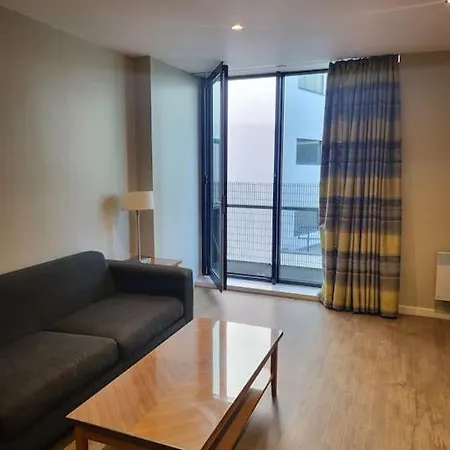 Fantastic 2 Bedroom Διαμέρισμα Μάντσεστερ