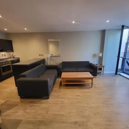 Fantastic 2 Bedroom Διαμέρισμα *
