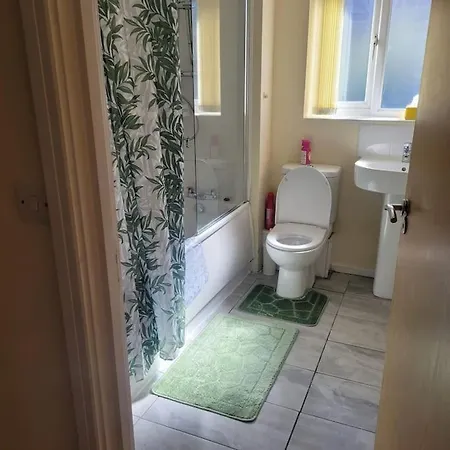 Guest house 7 Minutes From Etihad *