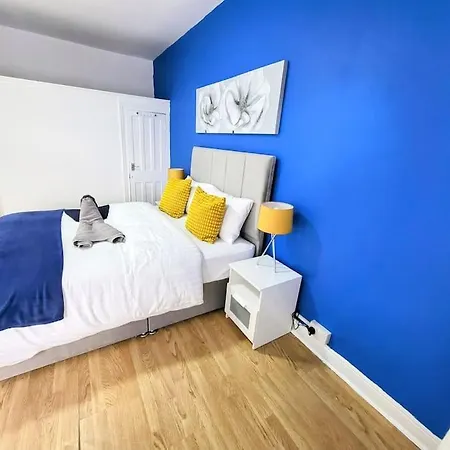 Comfortable House Near Etihad - Sleep Rest Apartment *