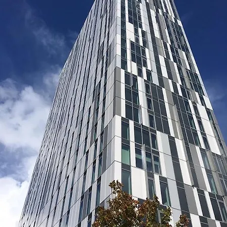 Salford Quays Apartment, *