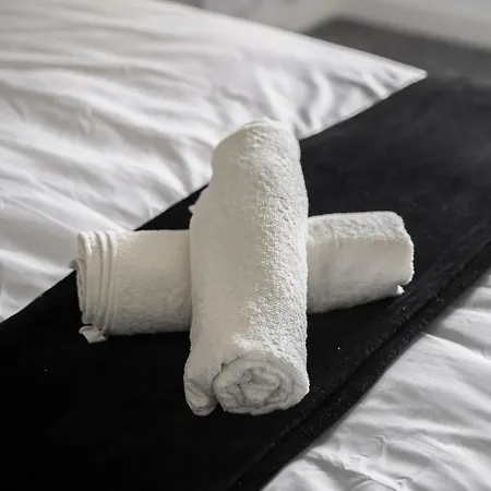 Lägenhet A Spacious 2 Bed With A River And Cascade View, Imaya Nights, M3 Manchester