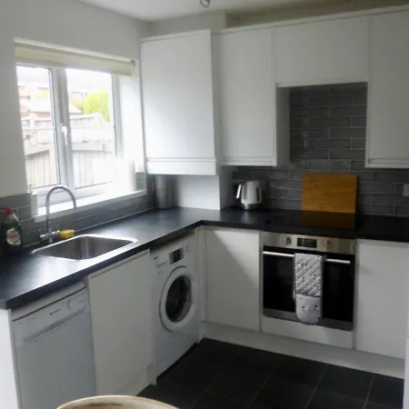 Holiday home 2 Bedroom House With Garden Manchester