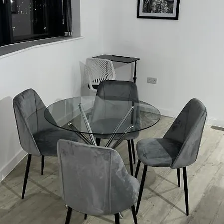 Luxurious View In Salford 아파트 맨체스터