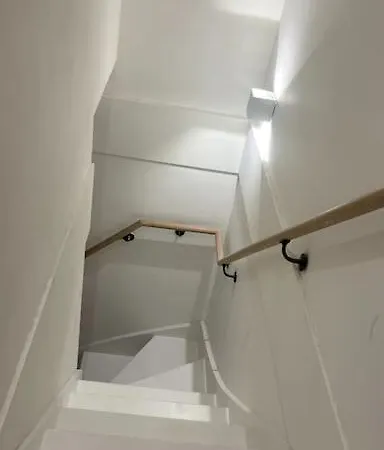 2 Bedroom In Salford Lejlighed *