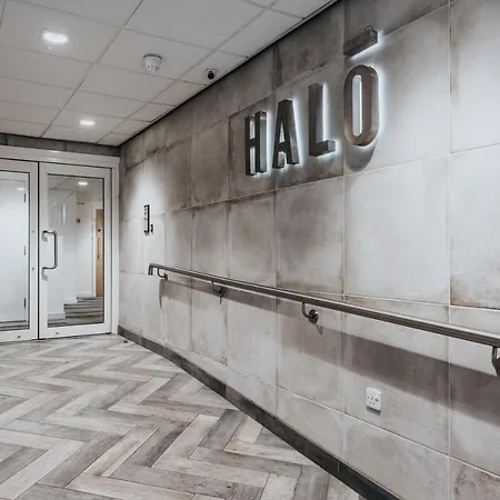 Living Penthouse With Parking