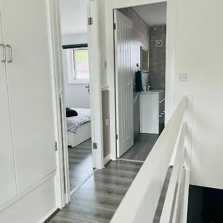 Allenby Walk Private In A 4 Bed Shared House * 맨체스터