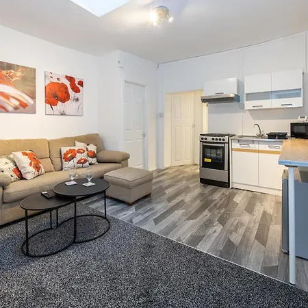 Flat In Greater Manchester