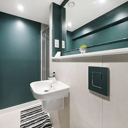 Skygardens - Stylish Duplex - Roof Garden מנצ'סטר