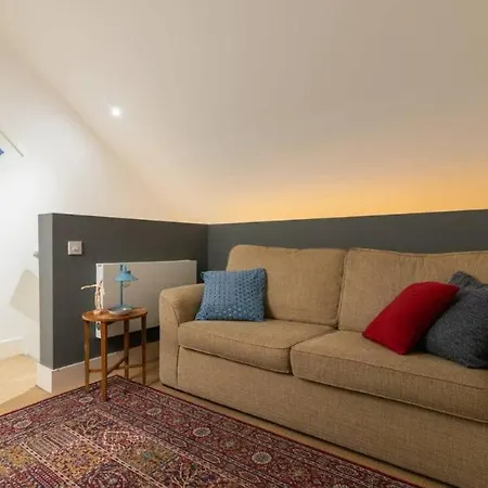 Stylish 2 Bedroom #mcr With Free Parking شقة مانشستر