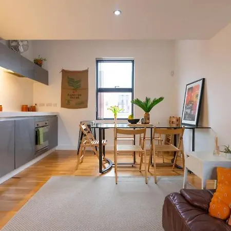 Stylish 2 Bedroom #mcr With Free Parking