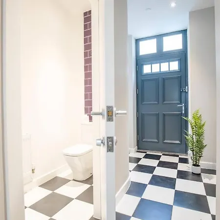 Hébergement de vacances Townhouse With Roof Terrace Manchester