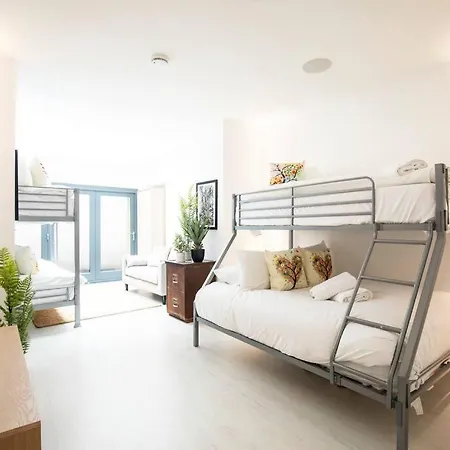 Townhouse With Roof Terrace Hébergement de vacances