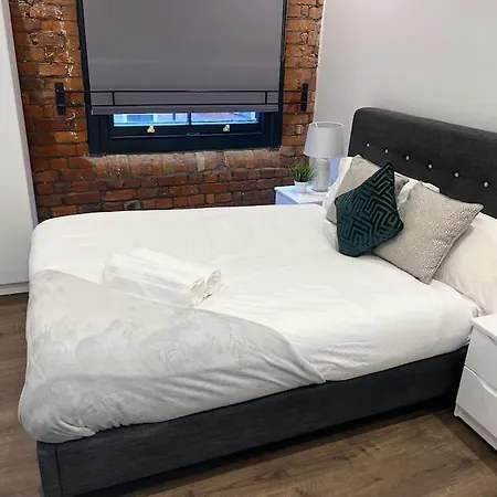 Central Mcr Apt Near Ao Arena & Trains *