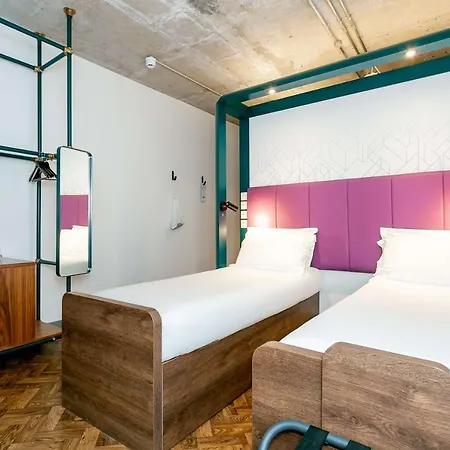 Отель Yotel Deansgate