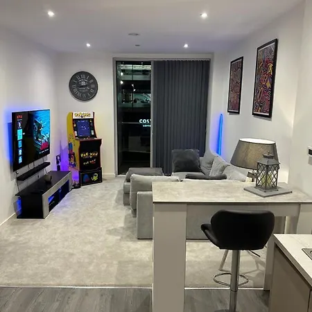 Luxury 1 Bedroom Media City * Манчестер