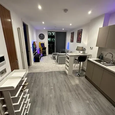 Luxury 1 Bedroom Media City * Манчестер