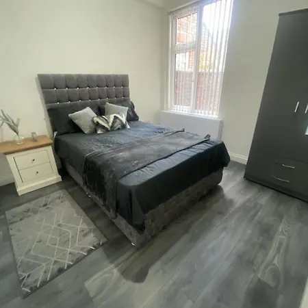 En-suite Lovely Double Close To Centre Gasthuis