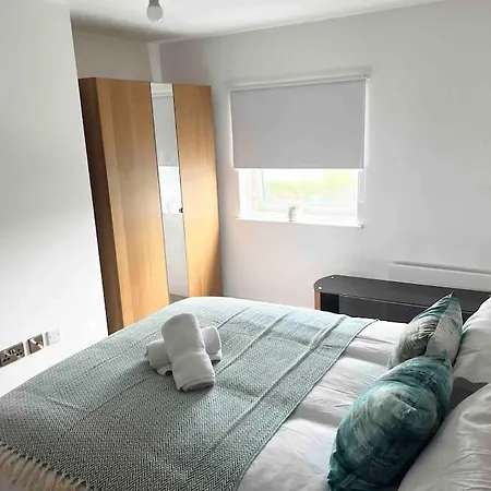 2 Bed Apartment, Gym *