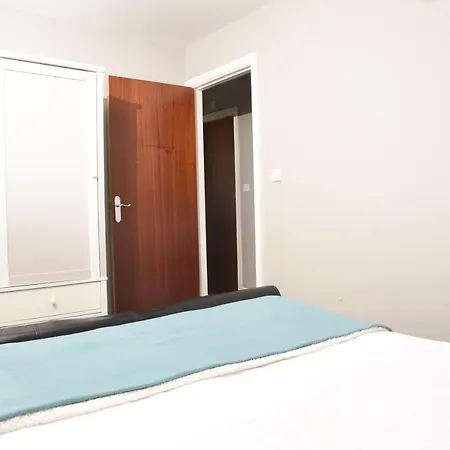 מלון 87 Rawsthorne Avenue מנצ'סטר