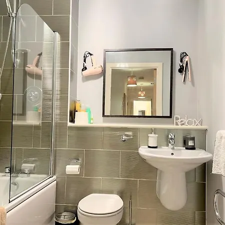 Lägenhet Mosh Homes 01