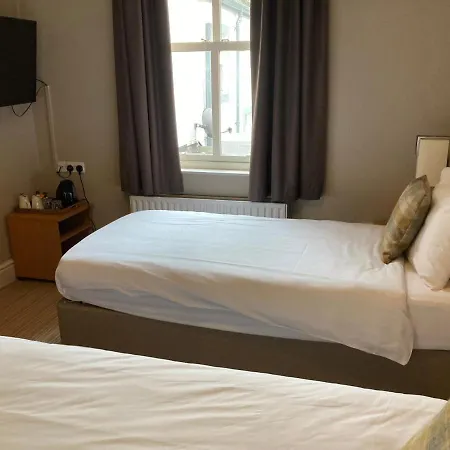 The Oxnoble Hotel 3*