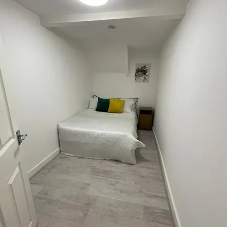 Apartmán The Crescent, Flat 1 - Stockport,
