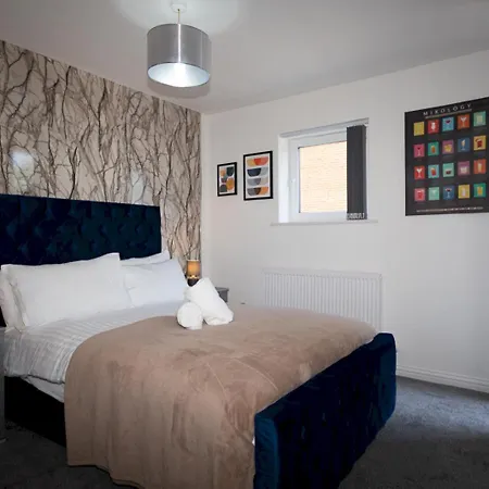 Pass The Keys Stylish 2 Bed Ground Floor Flat In Gated Community * マンチェスター