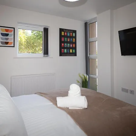 Pass The Keys Stylish 2 Bed Ground Floor Flat In Gated Community アパート マンチェスター