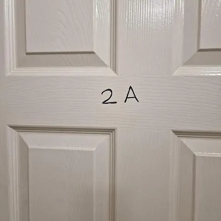 Apartment 2a And 3a Cromwell Grove