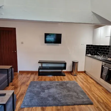 Charming 2bd Flat Higher Crumpsall Prestwich * مانشستر