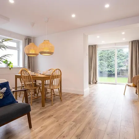 Scandi Inspired In Eccles * מנצ'סטר