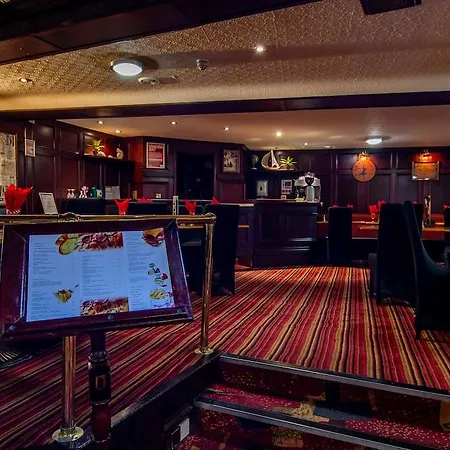 Sachas Hotel 3*