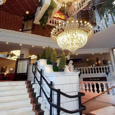 Sachas Hotel