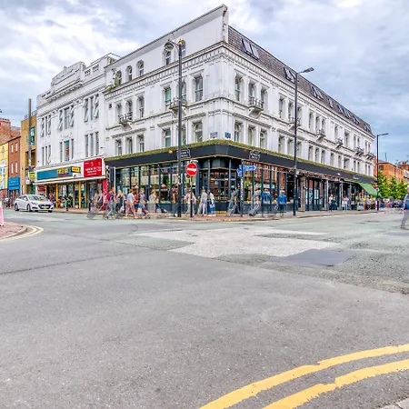 Malacuna * Manchester