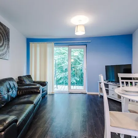 アパート 2 Bed With Balcony Private Parking Near Etihad Stadium, Coop Live *