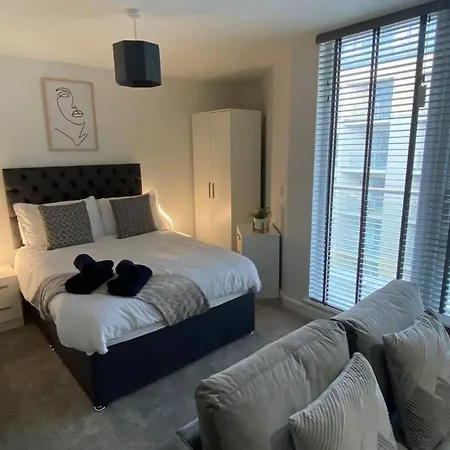 Beautiful 1 Bed Studio Apt In Central * Μάντσεστερ