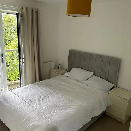 Cosy & Stylish In Salford Near Centre Manchester
