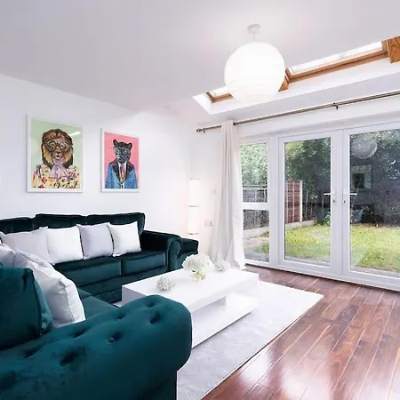 6 Beds 3 Bathroom House Close To Mcr City Centre * Manchester