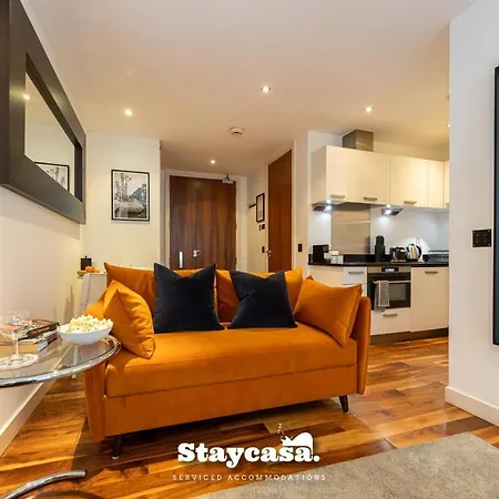 Апартаменты Sunset Haven With Balcony And Free Parking Манчестер