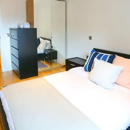 Pass The Keys Bohemian Ancoats With Balcony マンチェスター