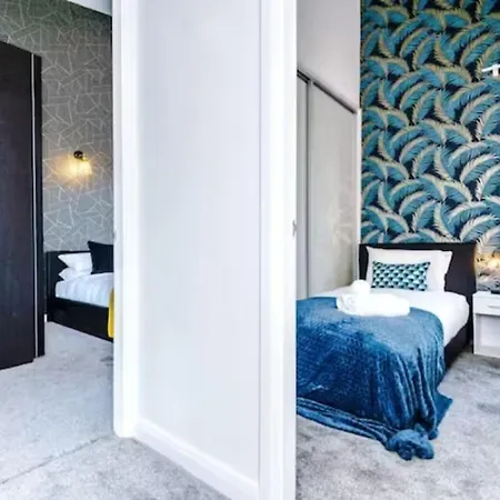 3 Bedroom Mcr Dens Casa vacanze
